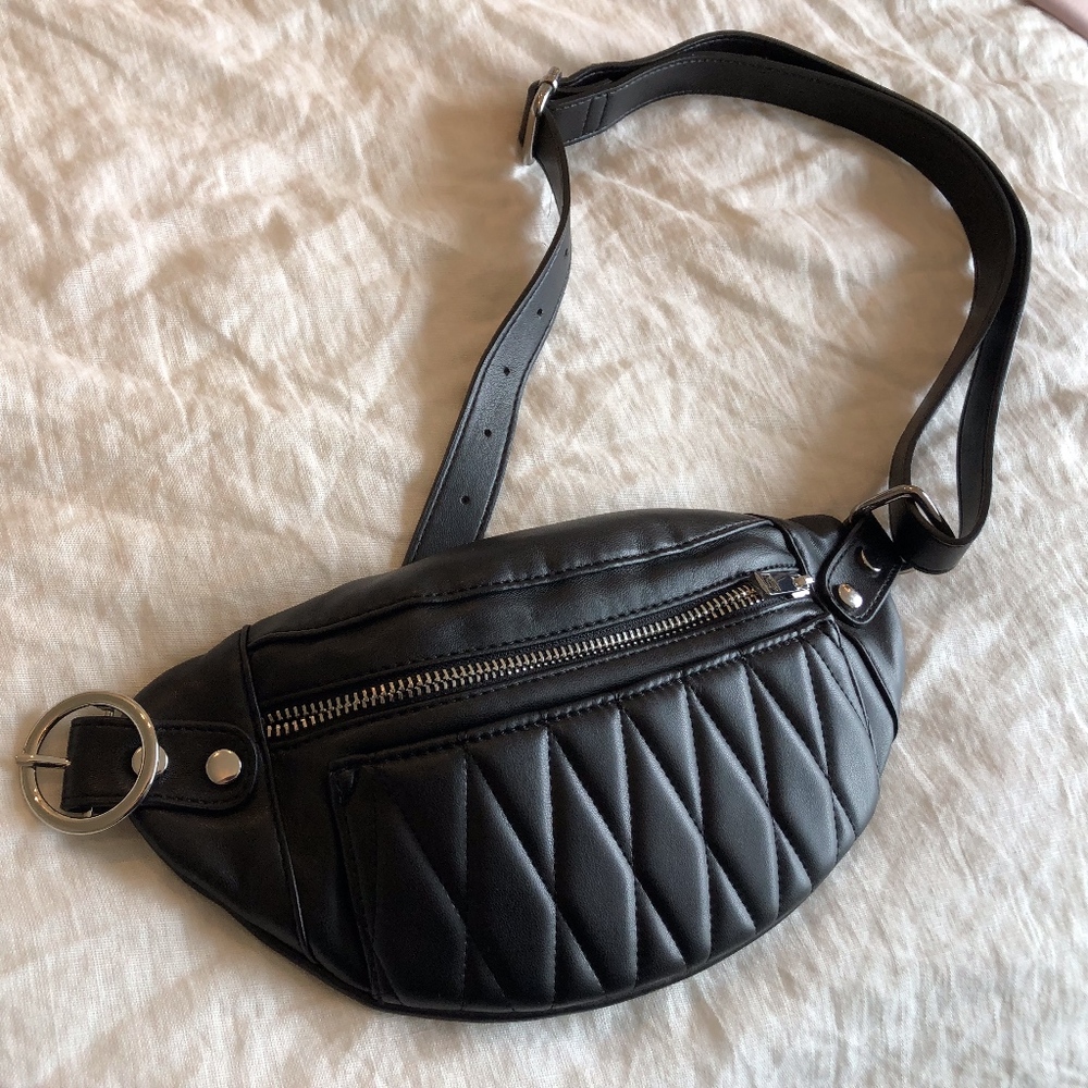 Leather fanny pack